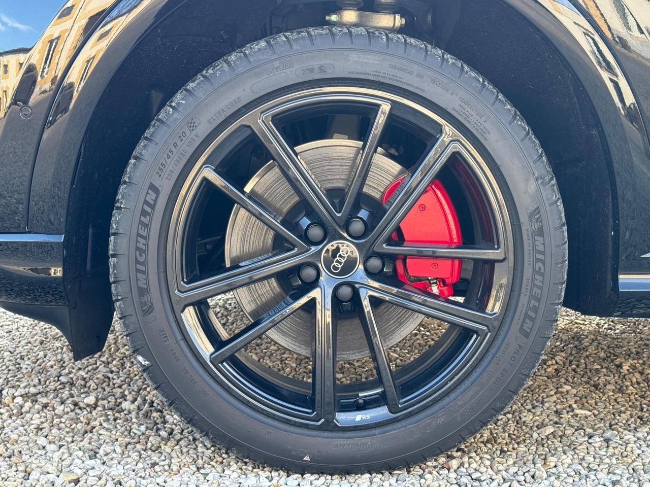 Audi Q5 TDI 150 kW mHEV+ S tronic quattro line edition