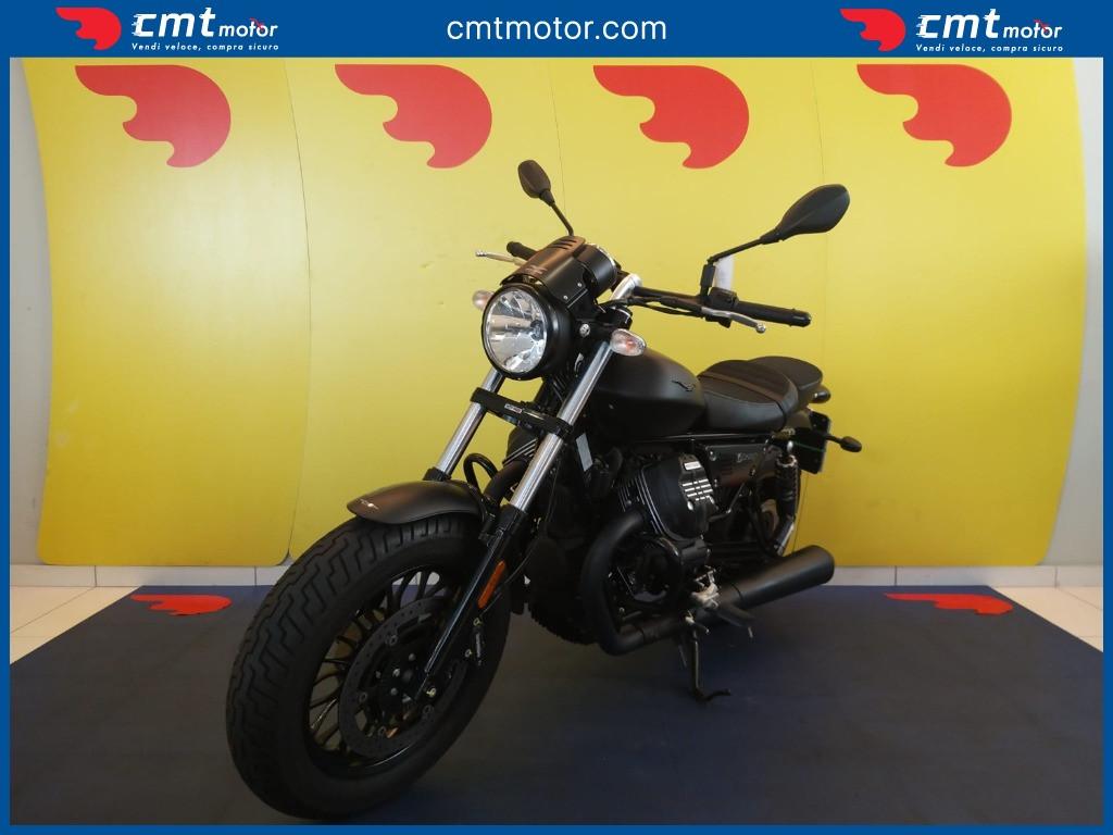 Moto Guzzi V9 - 2020