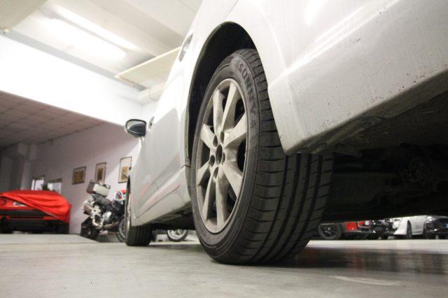 TOYOTA Avensis 2.2 D-4D Wagon Executive 150CV