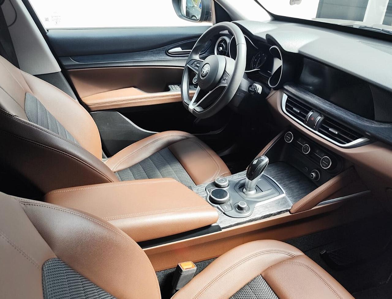 Alfa Romeo Stelvio 2.2 Turbodiesel 190 CV AT8 RWD Executive