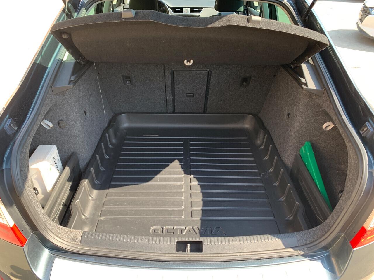 Skoda Octavia 1.6 TDI 105 CV DSG