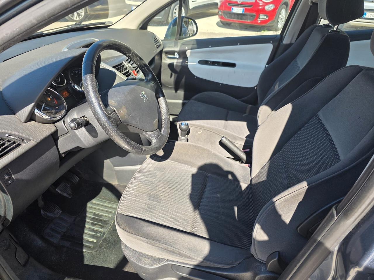 Peugeot 207 1.4 88CV 5p. XS