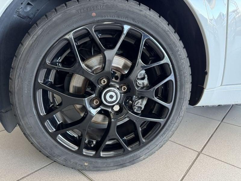 smart fortwo fortwo 90 0.9 Turbo twinamic Passion