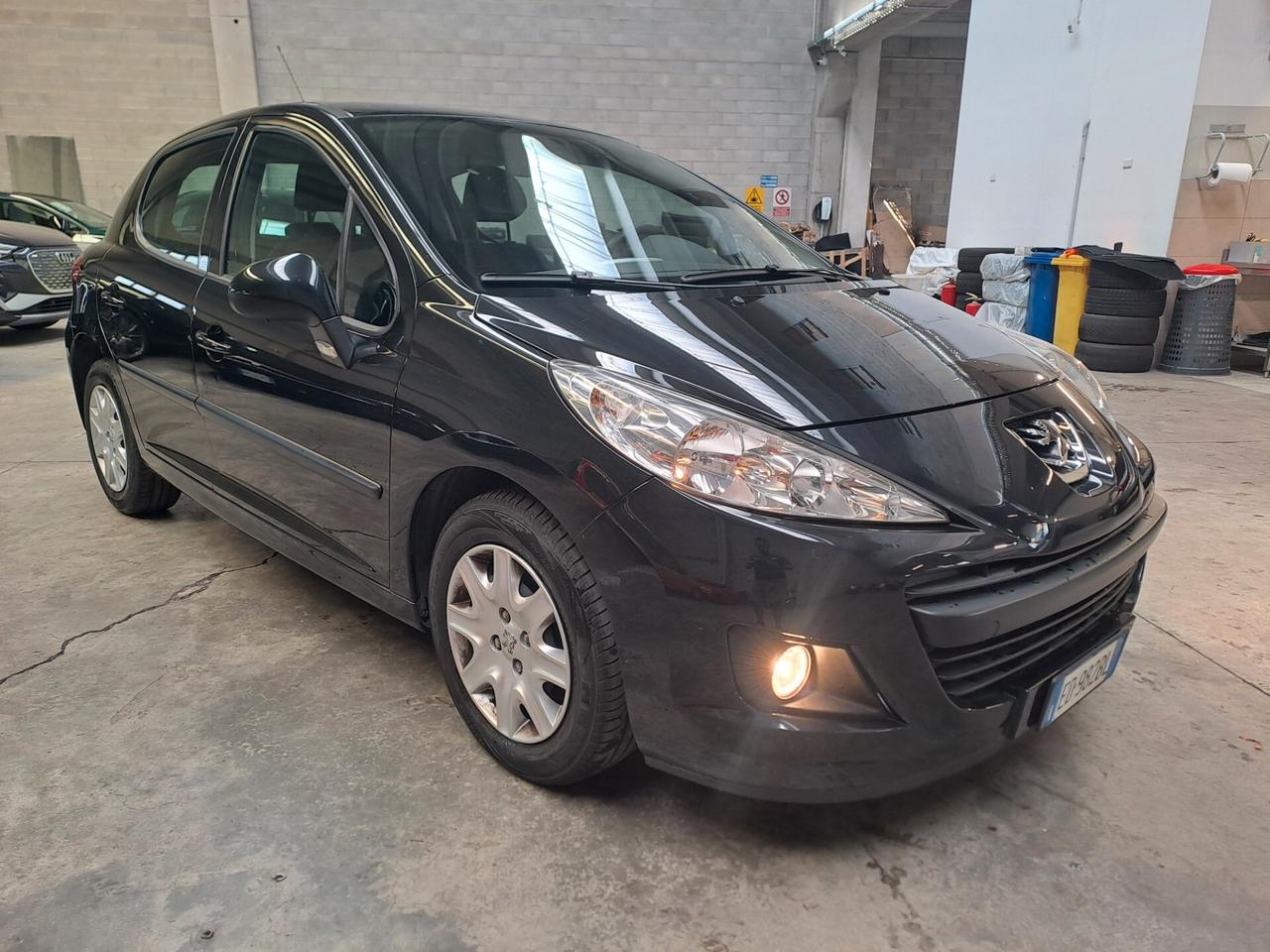 PEUGEOT 207 1.4 BENZINA *OK NEOPATENTATI*