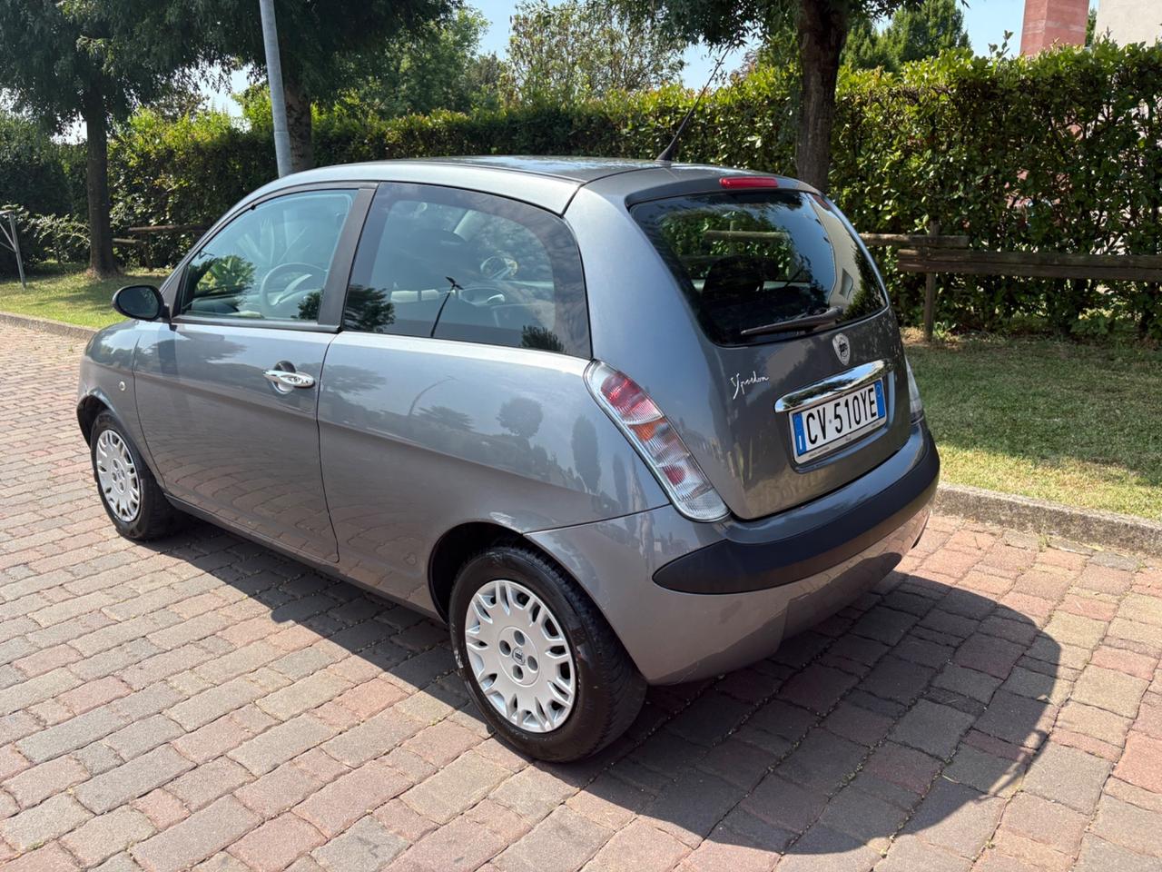 Lancia Ypsilon 1.2 Argento