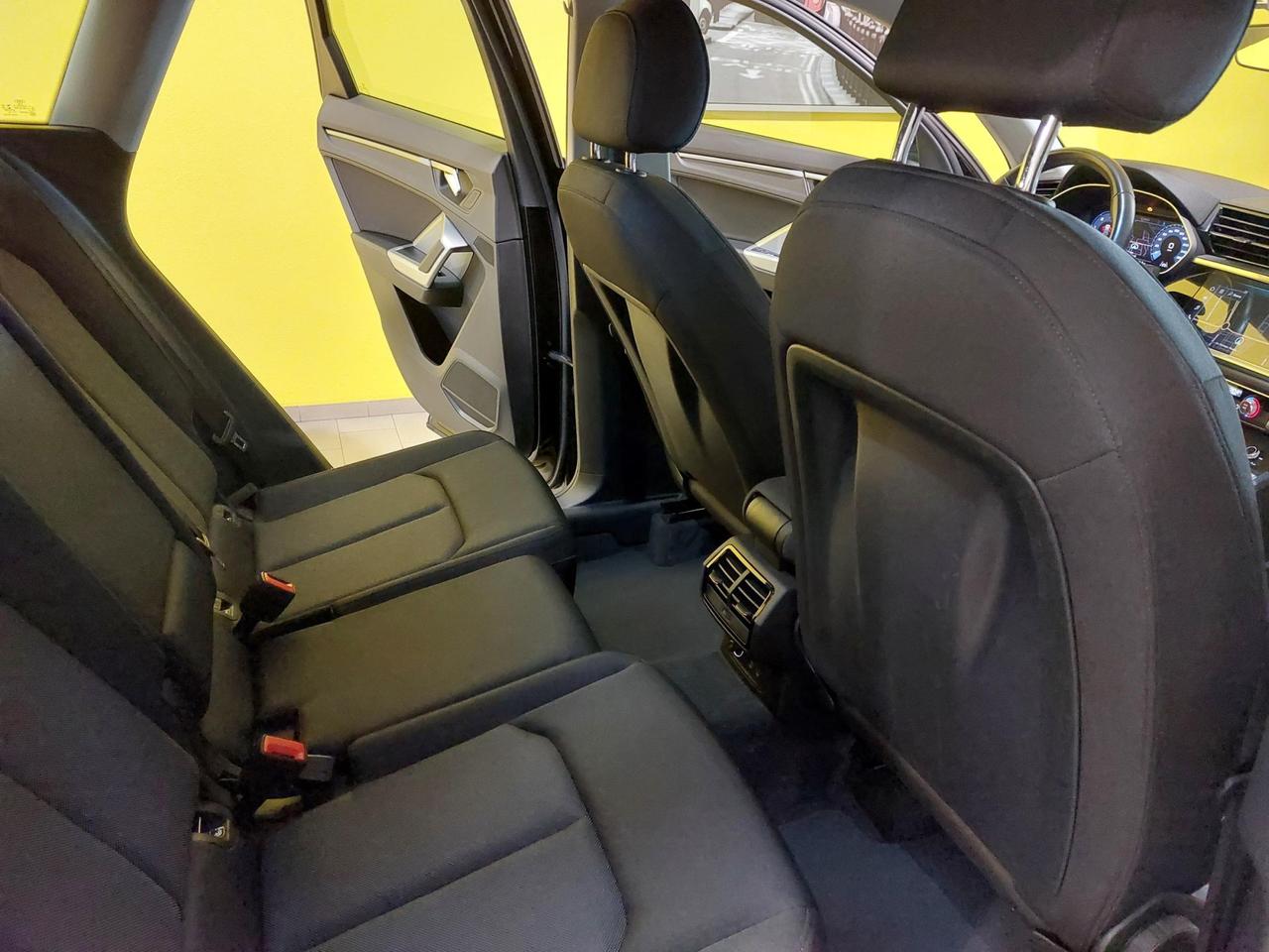 Audi Q3 35 2.0 tdi Business Advanced s-tronic