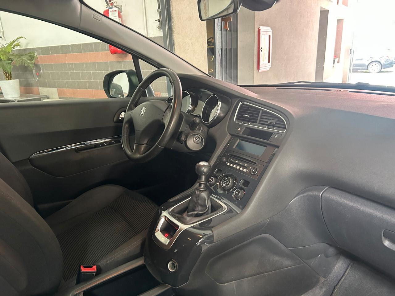 Peugeot 5008 PureTech Turbo 130 S&S Allure