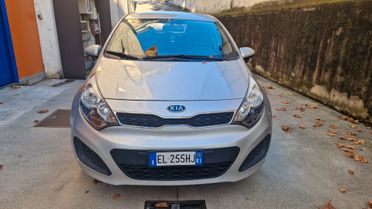 Kia Rio 1.1 CRDi WGT 5p. LX