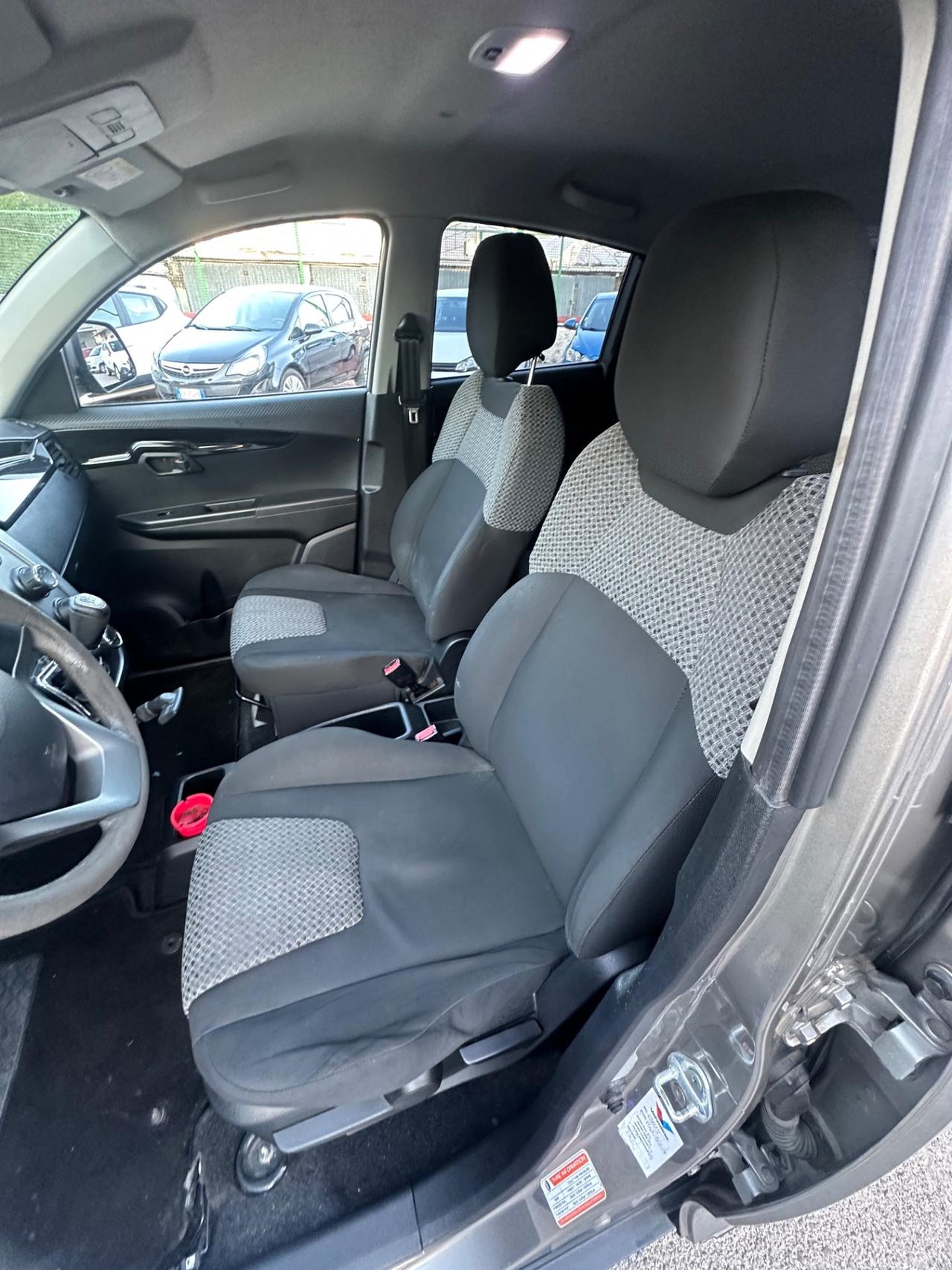 Mahindra KUV100 1.2 VVT M-Bifuel(GPL) K8