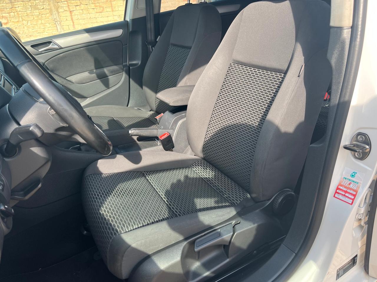 Volkswagen Golf 1.6 TDI DPF 5p. Highline