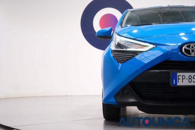 TOYOTA Aygo 1.0 VVT-i 72 CV 5 PORTE X-PLAY MMT NEOPATENTATI