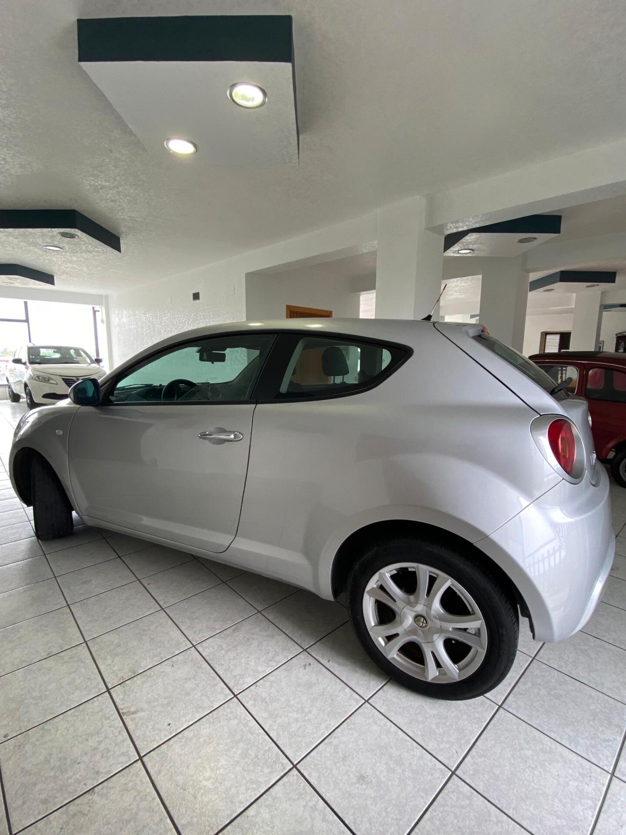 Alfa Romeo MiTo 1.3 JTDm-2 95 CV S&S Distinctive