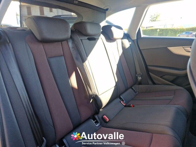 Audi A4 A4 Avant 30 TDI/136 CV S tronic S line edition