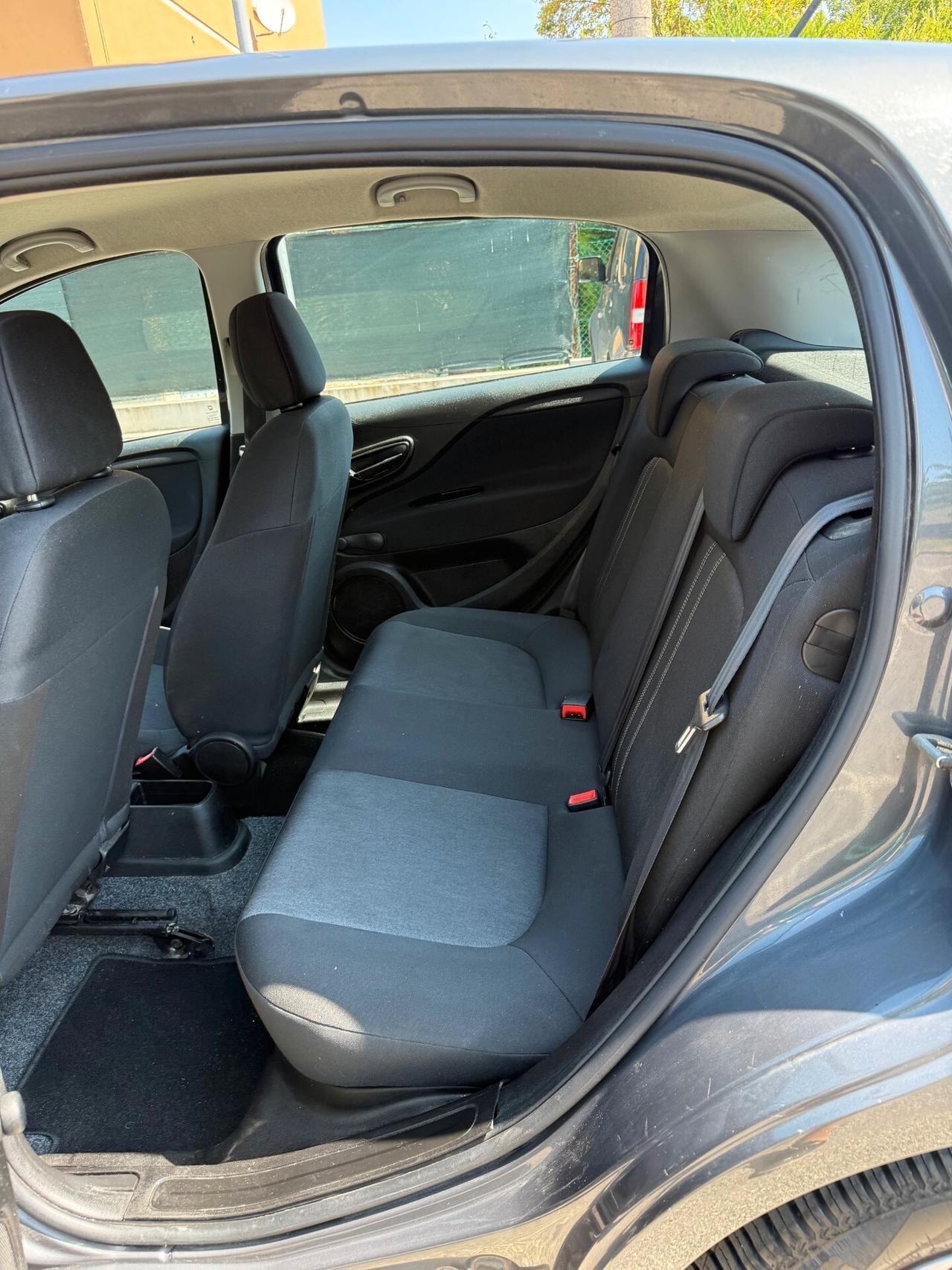 Fiat Punto Evo 1.2 - NEOPATENTATI - 12 MESI DI GARANZIA -