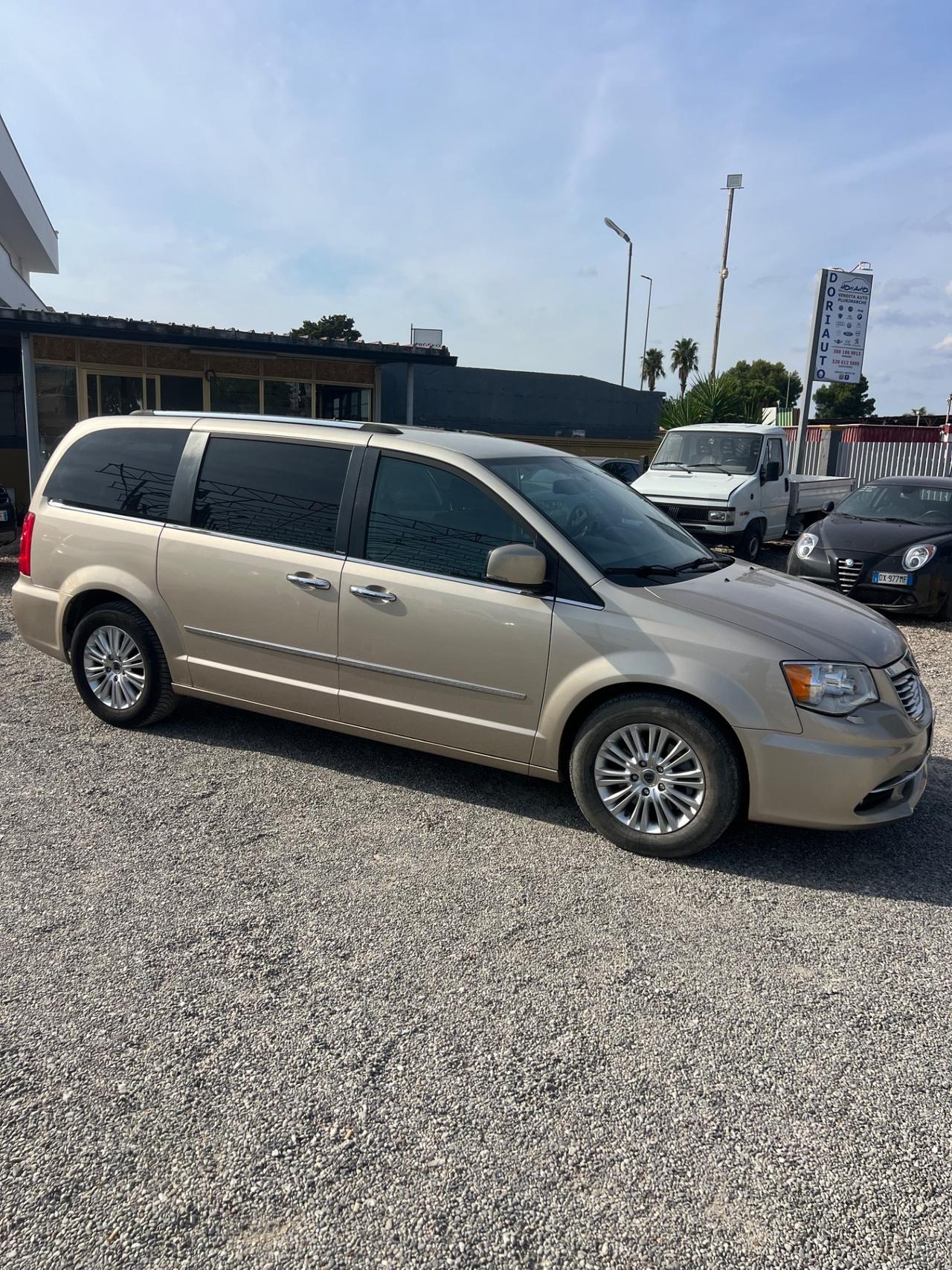 Lancia Voyager 2.8 Turbodiesel Platinum 177 CV