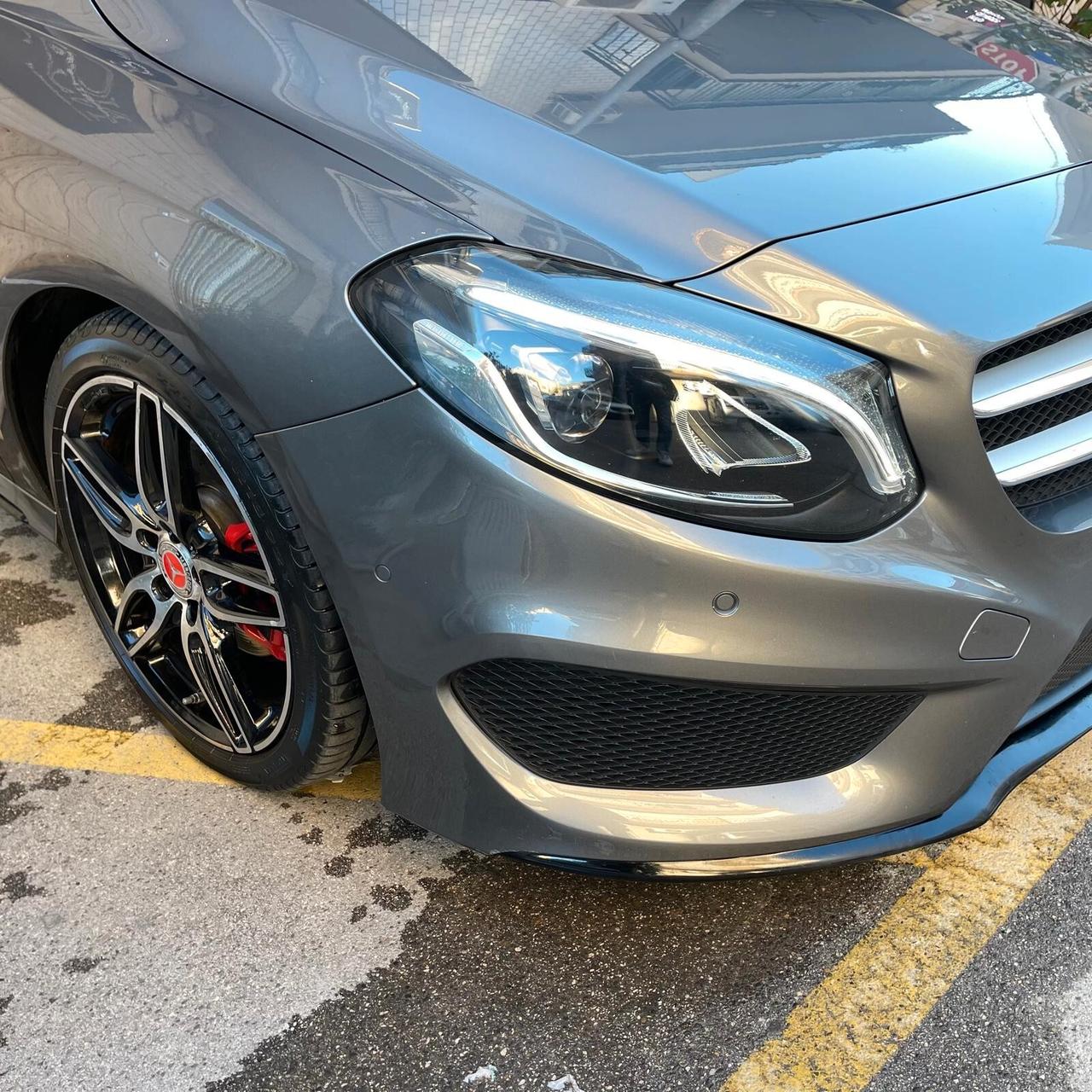 Mercedes-Benz B 200 d Automatic Premium