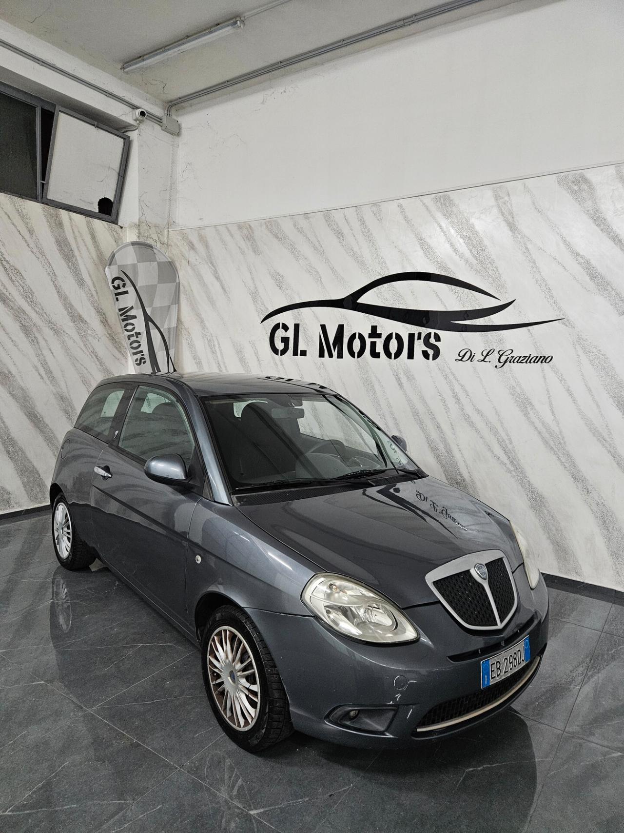Lancia Ypsilon 1.2 Argento