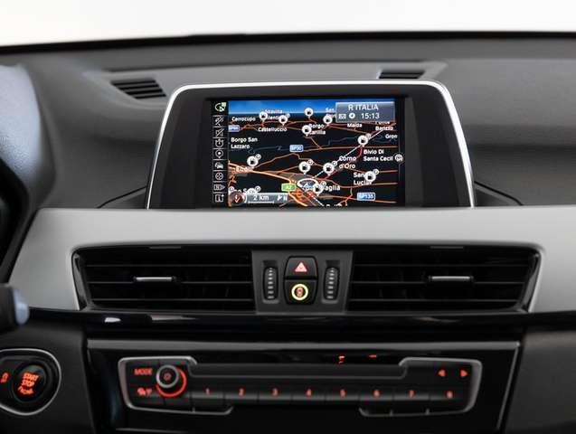 BMW X1 X1 F48 sdrive18d Advantage auto-PELLE