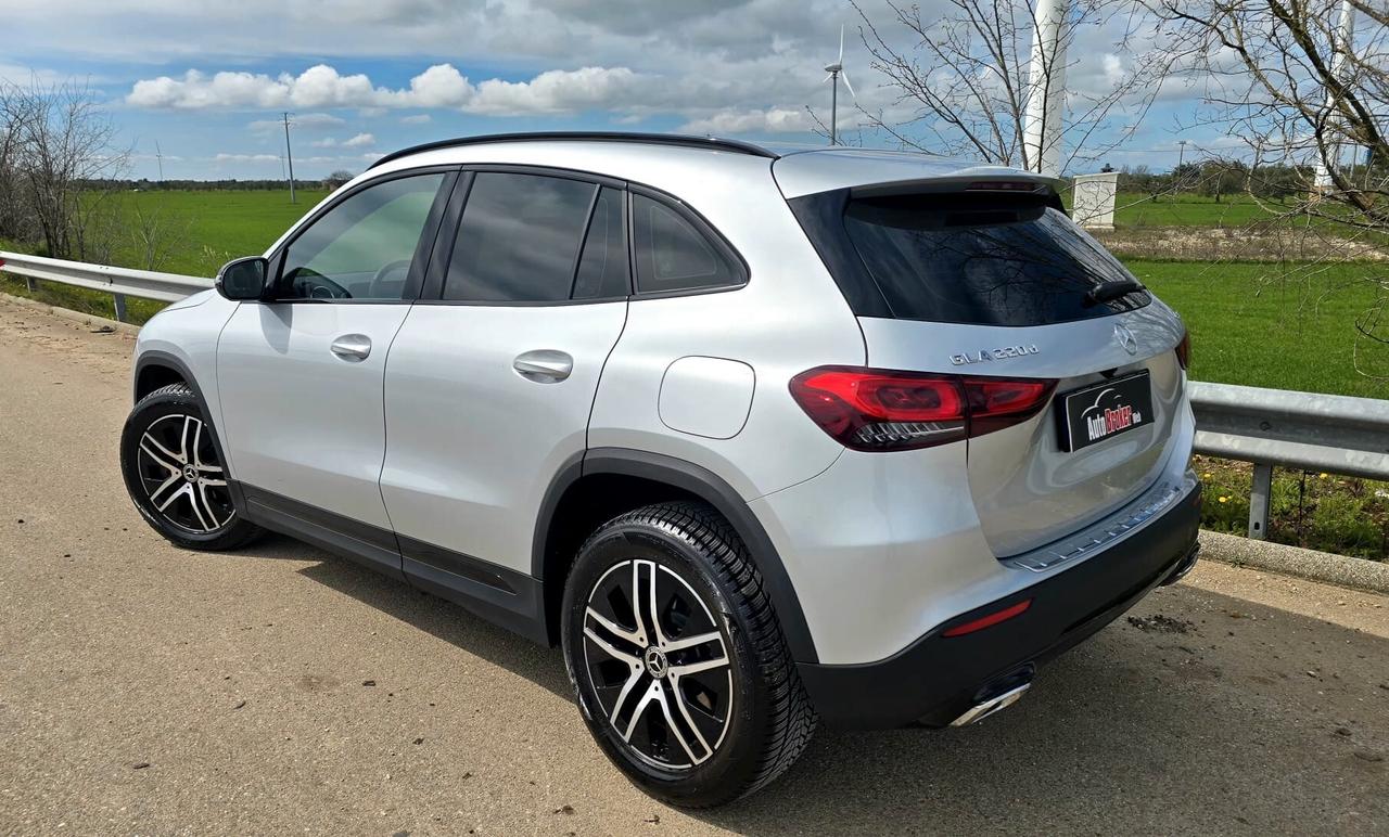 MERCEDES GLA 220d 190cv 4MATIC NIGHT EDITION