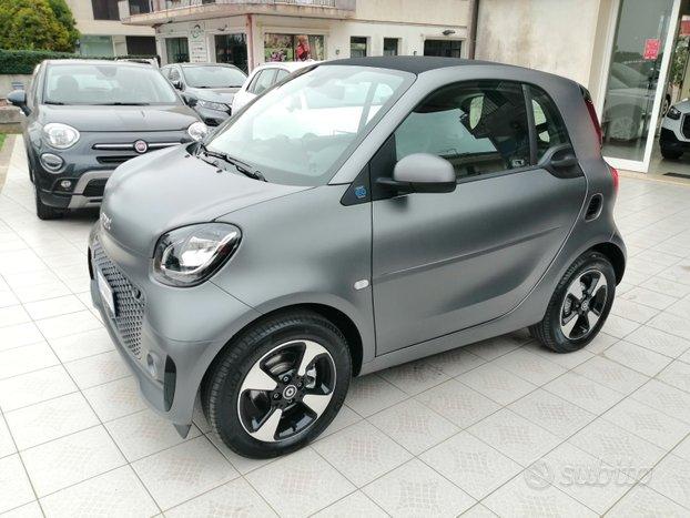 Smart fortwo coupe' eq 60kw passion