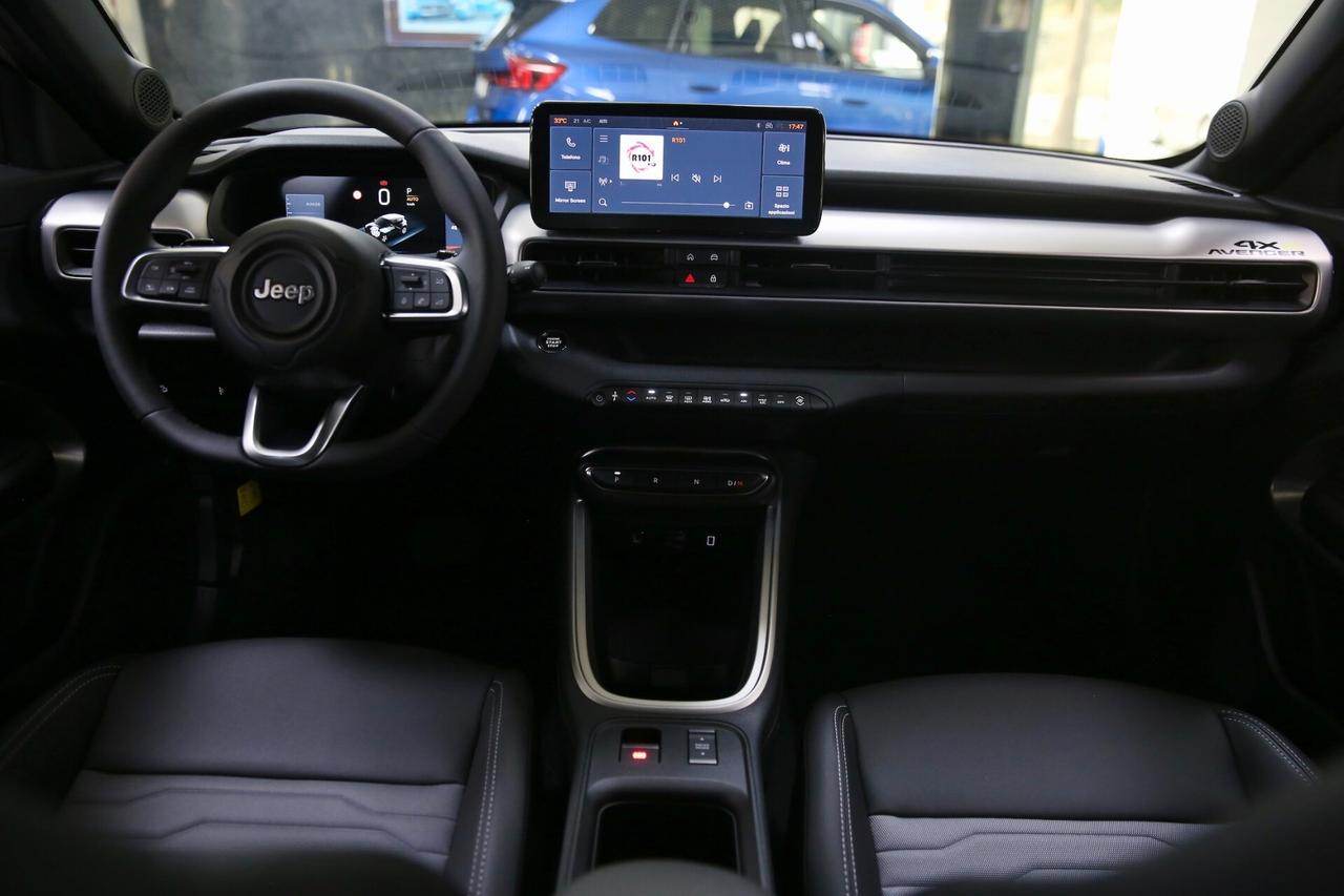 Jeep Avenger 1.2 Turbo 145 cv e-Hybrid 4xe Upland_NUOVA_KM0