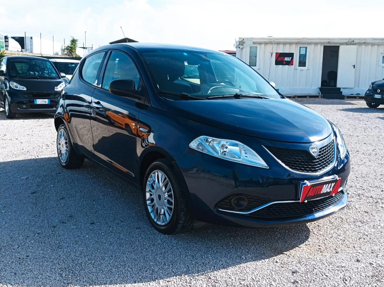 Lancia Ypsilon 1.2 69 CV 5 porte GPL Ecochic Gold