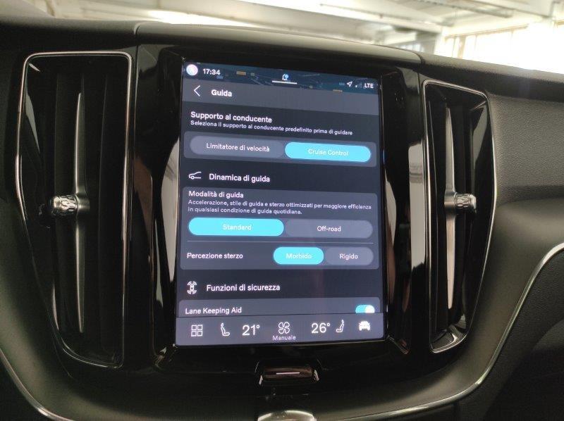 VOLVO XC60 (2017-->) - XC60 B4 (d) automatico Core