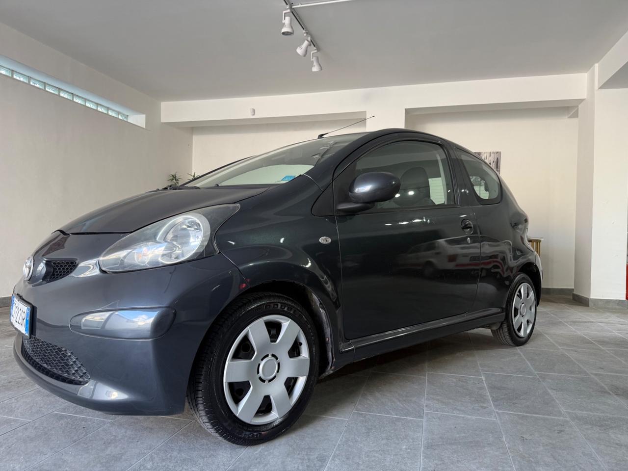Toyota Aygo 1.0 12V VVT-i 3 porte Sol