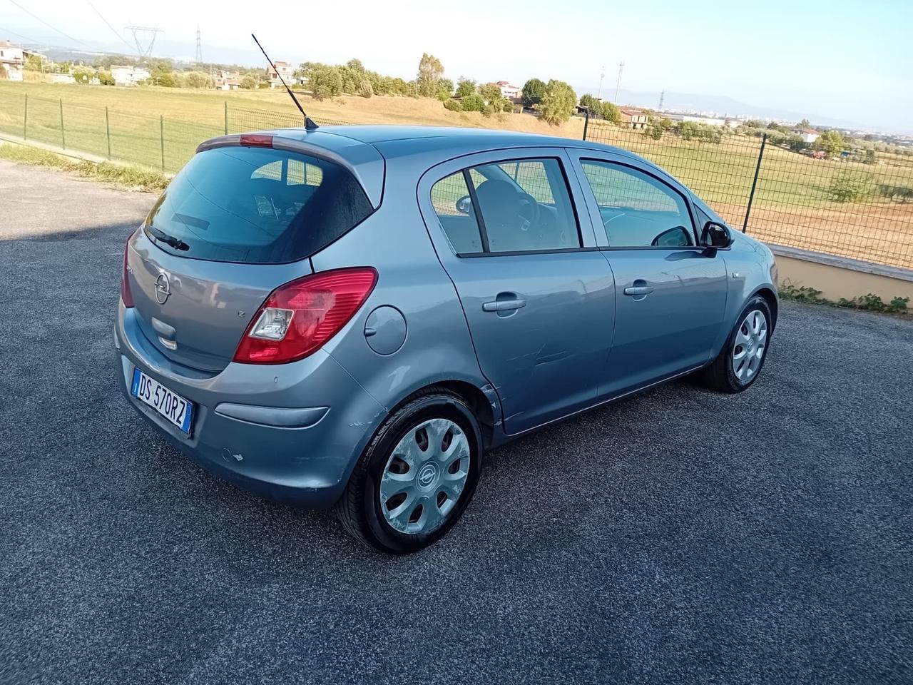 Opel Corsa 1.0 12V 5 porte Enjoy