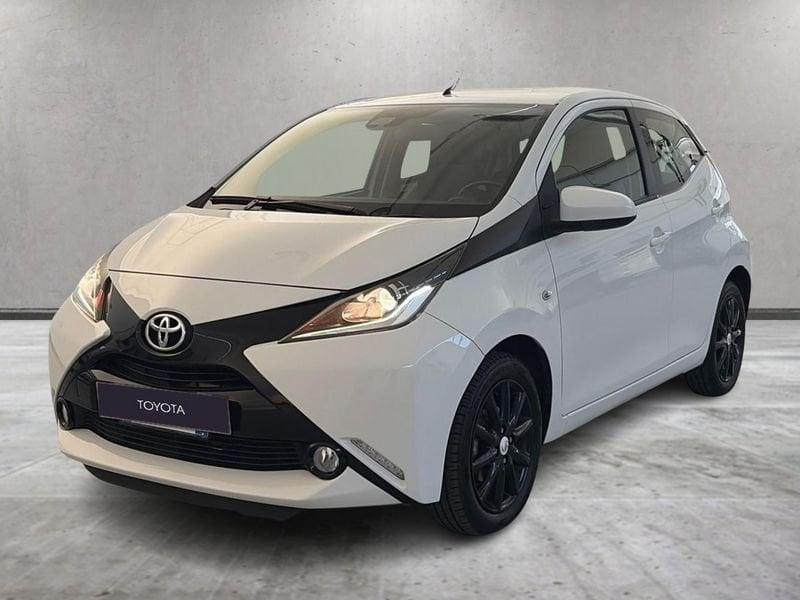 Toyota Aygo 5 Porte 1.0 VVT-i x-play my15