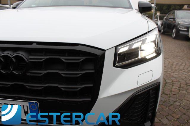 AUDI Q2 30 TDI Identity Black S LINE