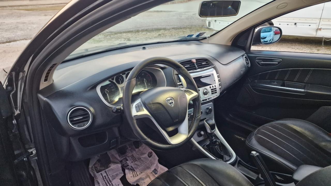 Lancia Delta 1.6 MJT DPF Platino