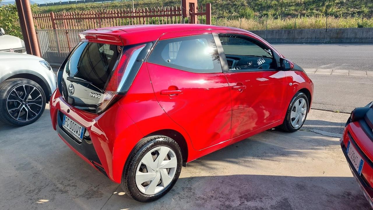 Toyota Aygo 1.0 VVT-i 69 CV 5 porte 2017