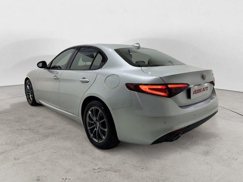 Alfa Romeo Giulia 2.2 Turbodiesel 150 CV AT8