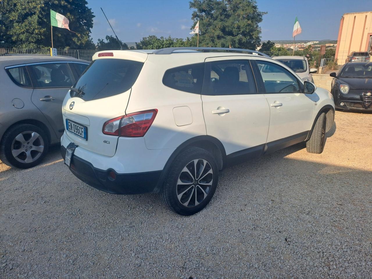 NISSAN QASHQAI +2