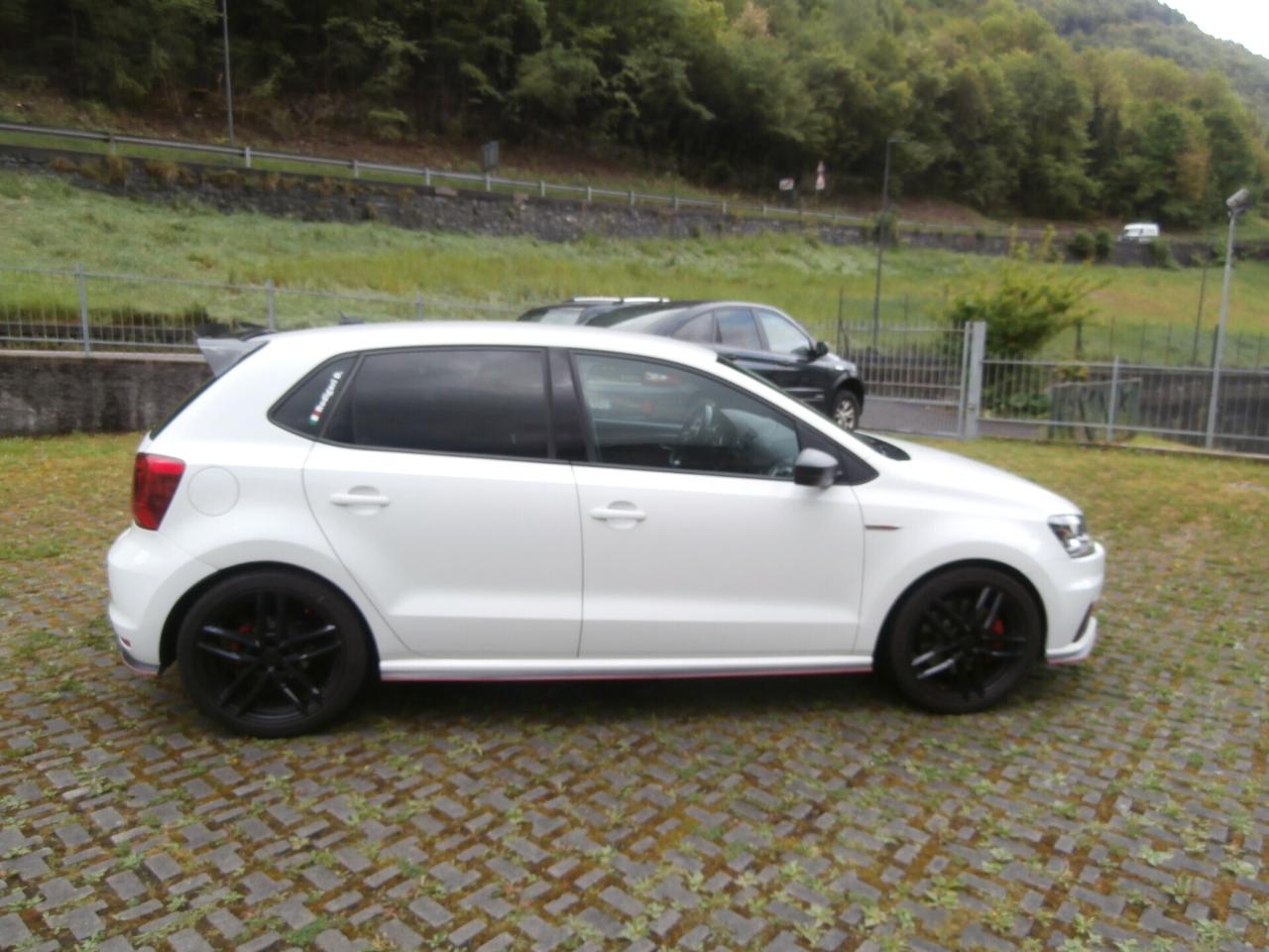 Volkswagen Polo GTI 1.8 5p. DSG 300CV