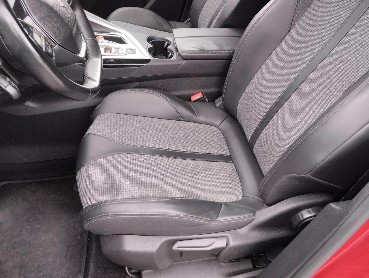 Peugeot 3008 BlueHDi 130 S&S EAT8 Allure