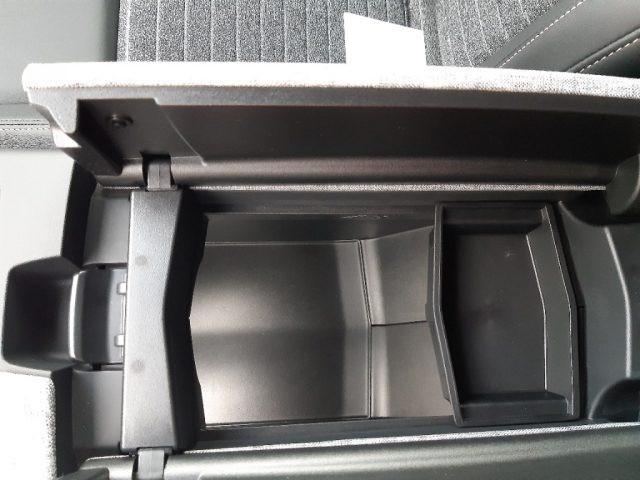 PEUGEOT 3008 Hybrid 145 e-DCS6 Allure