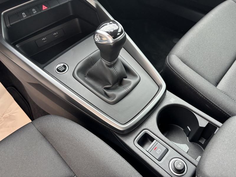 Audi A3 Sportback 30 2.0 tdi Business LED-NAVI-16"