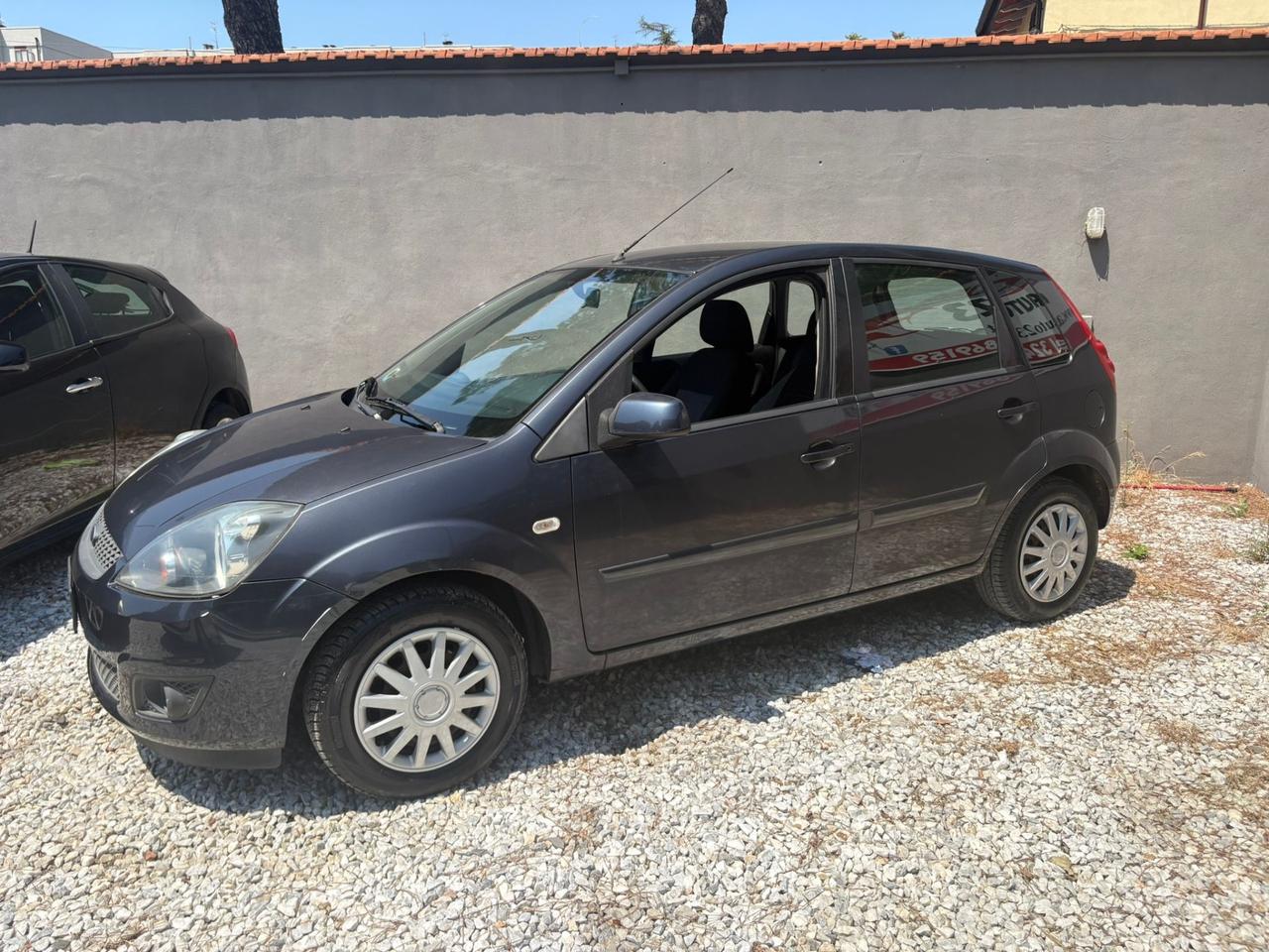 Ford Fiesta 1.2 5p. Titanium 75CV Ok Neopatentati