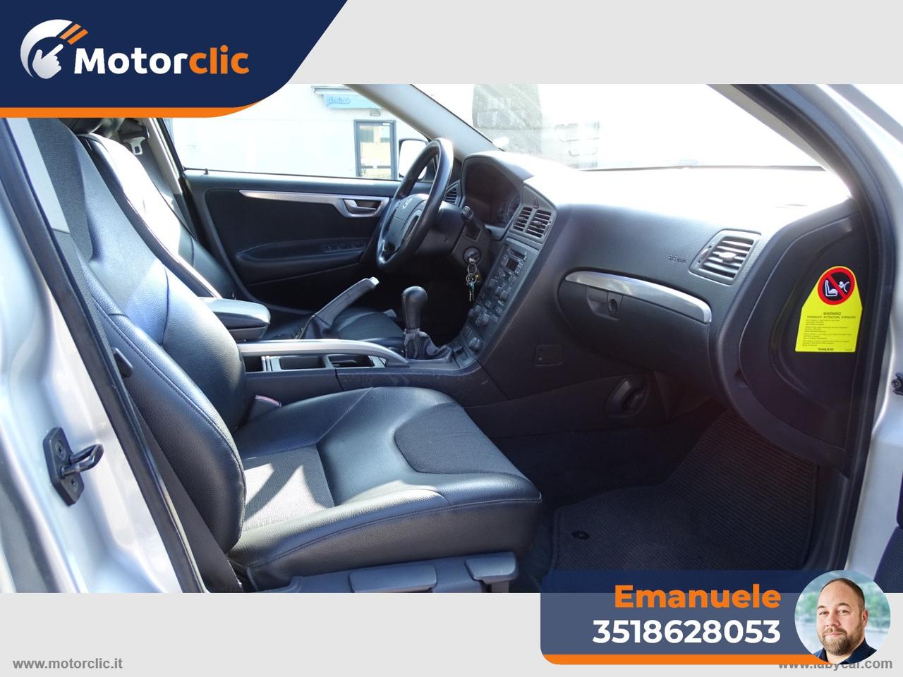 VOLVO V70 2.4 T AWD XC