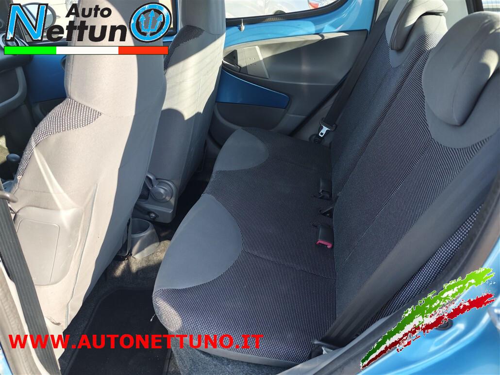 Peugeot 107 1.0 68CV 5p. Sweet Years 2Tronic Automatica
