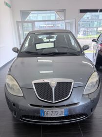 Lancia Ypsilon 1.2 Argento ok neopatentati