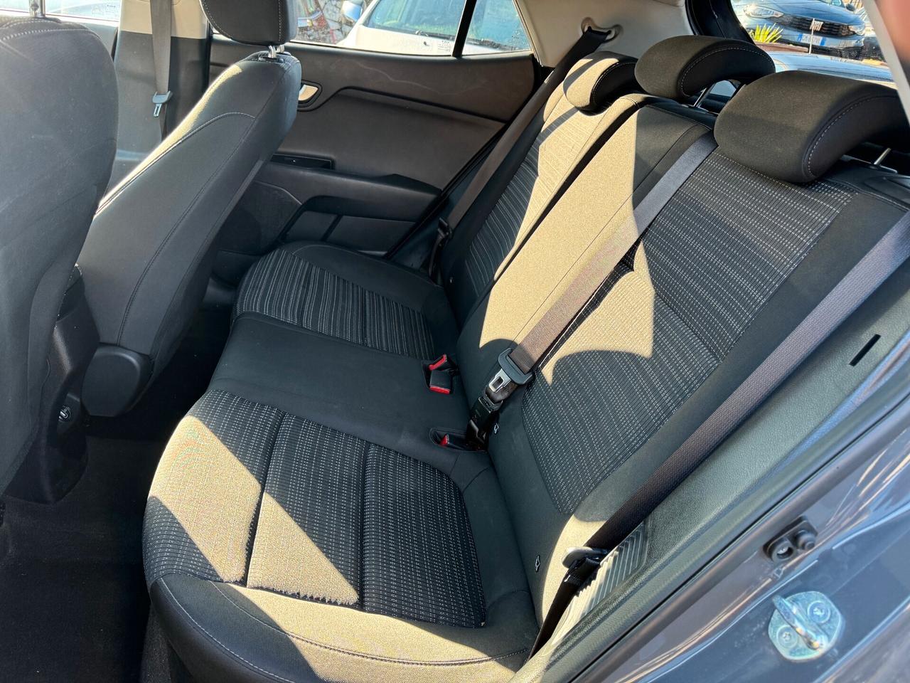 Kia Stonic 1.0cc T-GDi 120cv MHEV DCT Style