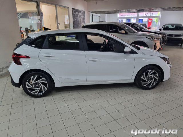 HYUNDAI i20 1.2 MPI MT Connectline MY 24 KM0