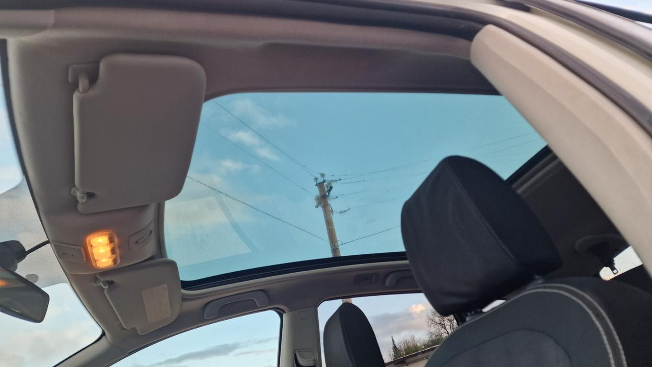 Nissan Qashqai 1.5 dCi DPF Tekna - 2011