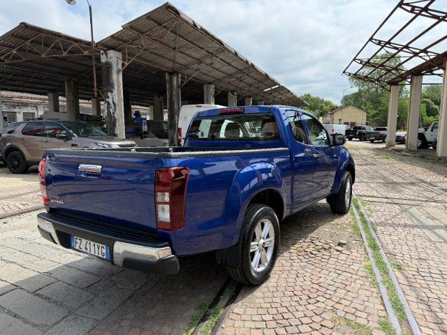ISUZU D-Max 1.9 Crew Cab Solar Plus A/T 4WD Clima