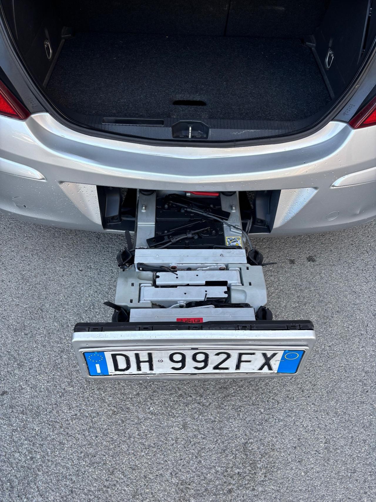Opel Corsa 1.2 5 porte Easytronic Cosmo