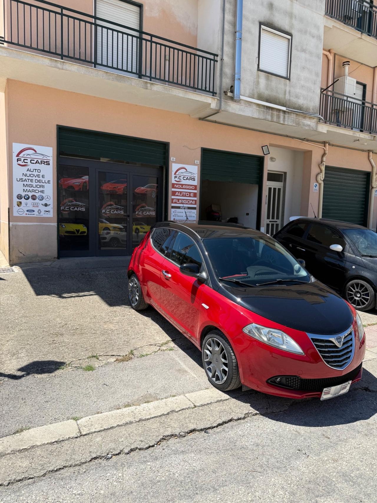 Lancia Ypsilon 1.3 MJT 16V 95 CV 5 porte S&S Silver