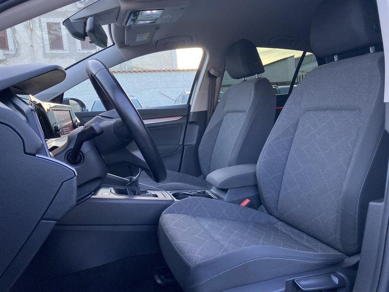 Volkswagen Golf 8 2.0 TDI LIFE 115CV